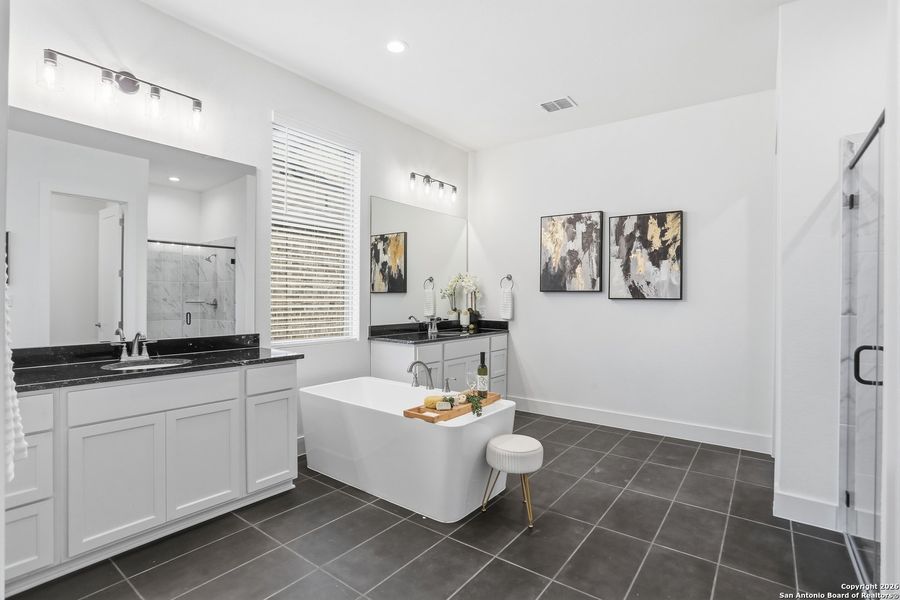 Furnished interior view inside a new home in Kinder Ranch - 70', San Antonio (Image 32).