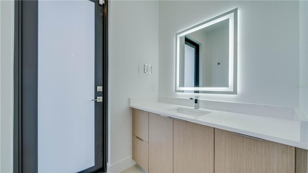 Image 47 of a home in .