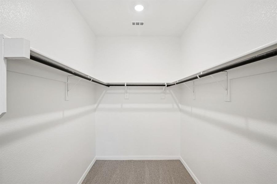 Photo is not of the actual home, but is an inspirational photo of builder’s model home and may depict options, furnishings, and/or decorator features that are not included. Photo is not of the actual home, but is an inspirational photo of builder’s model home and may depict options, furnishings, and/or decorator features that are not included.