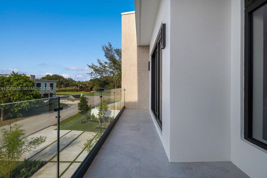 Exterior details and patio area of a home in , Boca Raton (Image 3).
