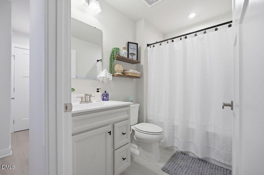 41CatbirdLn_Interior_11
