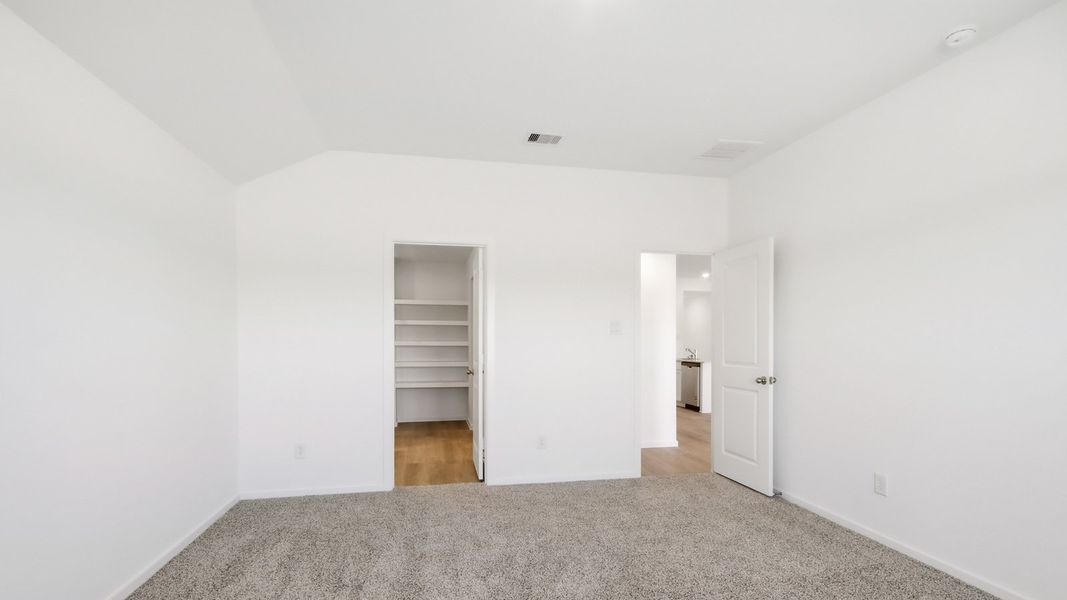 Spacious, unfurnished interior of a new home in Maple Woods, Hockley (Image 12).