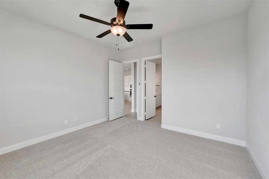 Spacious, unfurnished interior of a new home in Treeline, Justin (Image 24).