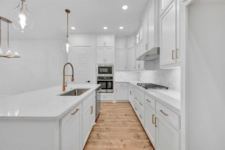 Furnished interior view inside a new home in Hillside at Las Colinas, Irving (Image 9). Furnished interior view inside a new home in Hillside at Las Colinas, Irving (Image 9).