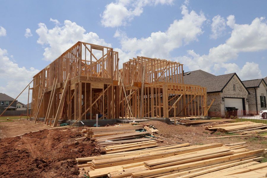 Two story home with 4 beds, 3.5 baths, and 2 car garage