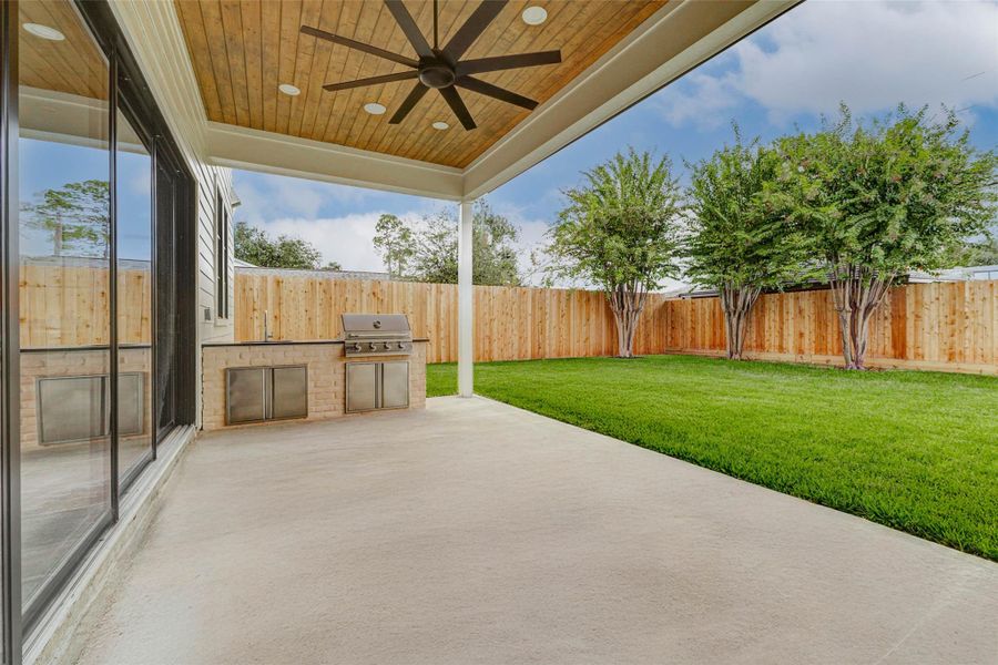 Exterior details and patio area of a home in , Houston (Image 4). Exterior details and patio area of a home in , Houston (Image 4).