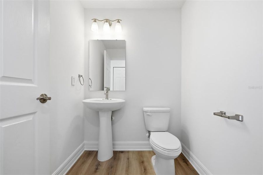 Furnished interior view inside a new home in , Lakeland (Image 7).