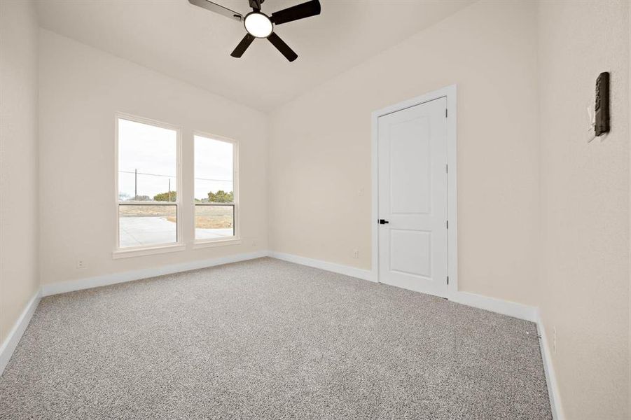Spacious, unfurnished interior of a new home in , Whitney (Image 27).