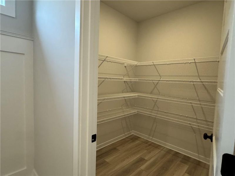 Spacious, unfurnished interior of a new home in Rosewood Lake Preserve, Hoschton (Image 11).