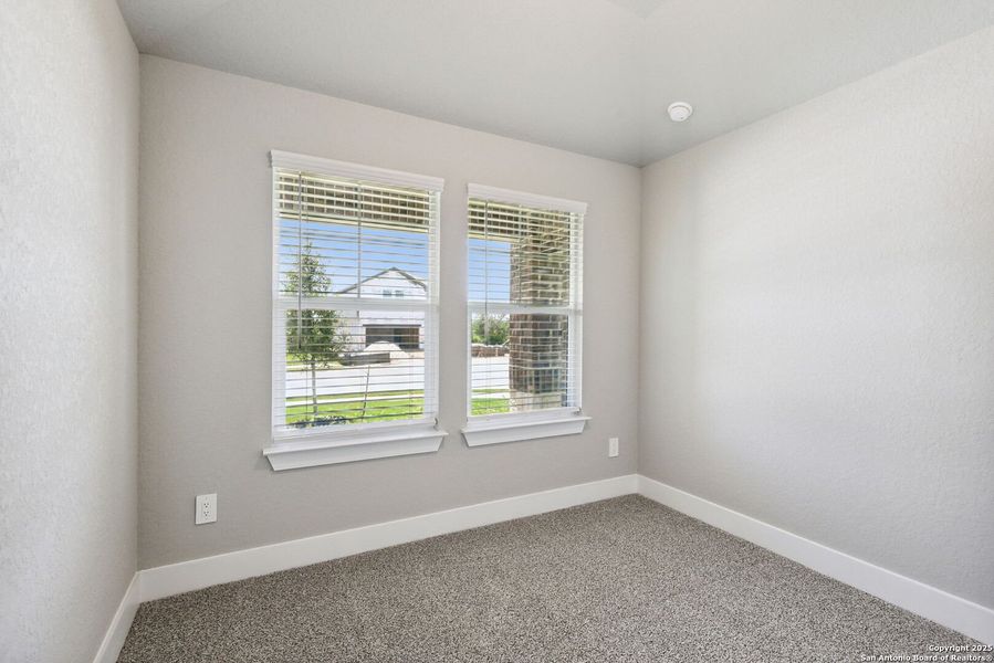 Spacious, unfurnished interior of a new home in Carmel Ranch, Schertz (Image 37). Spacious, unfurnished interior of a new home in Carmel Ranch, Schertz (Image 37).