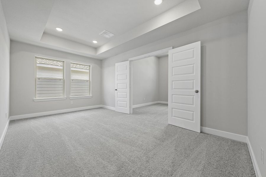 Spacious, unfurnished interior of a new home in The Trails, New Caney (Image 23).