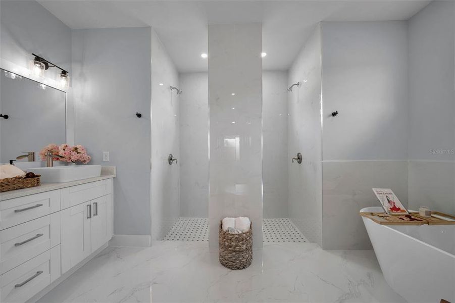 Spacious, unfurnished interior of a new home in , Lehigh Acres (Image 31).