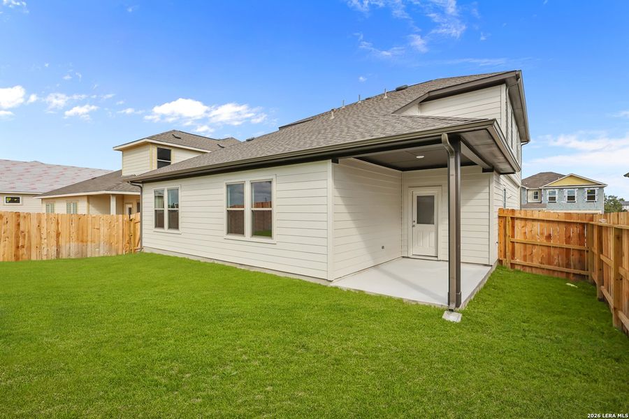 Exterior details and patio area of a home in Garden Grove, San Antonio (Image 3).