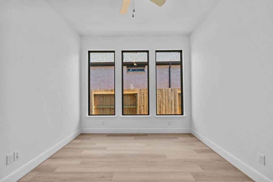 Spacious, unfurnished interior of a new home in Chambers Creek, Willis (Image 18).