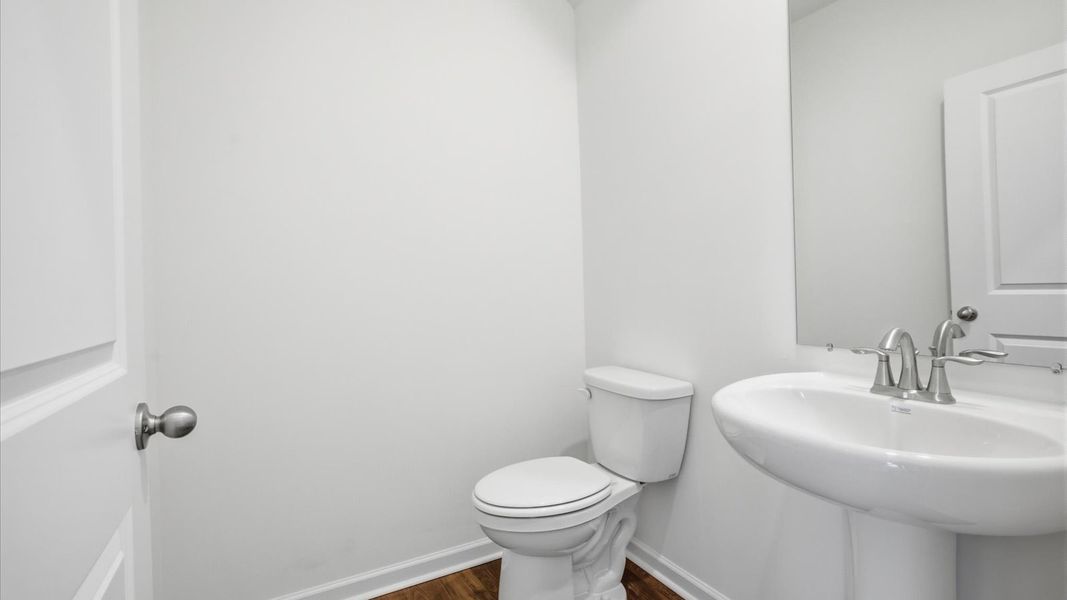 Furnished interior view inside a new home in Cherokee Crossing, Kodak (Image 4).