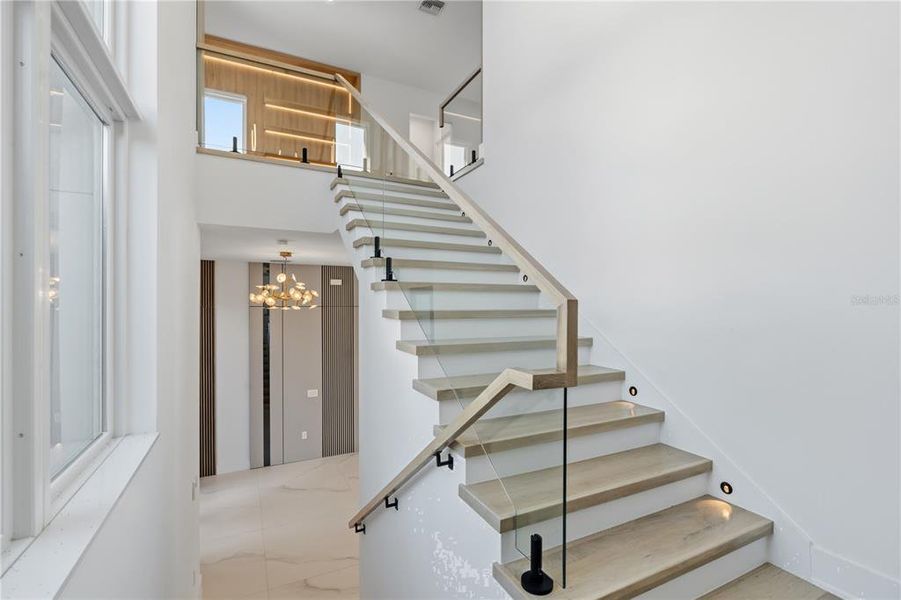 Furnished interior view inside a new home in , Montverde (Image 19).