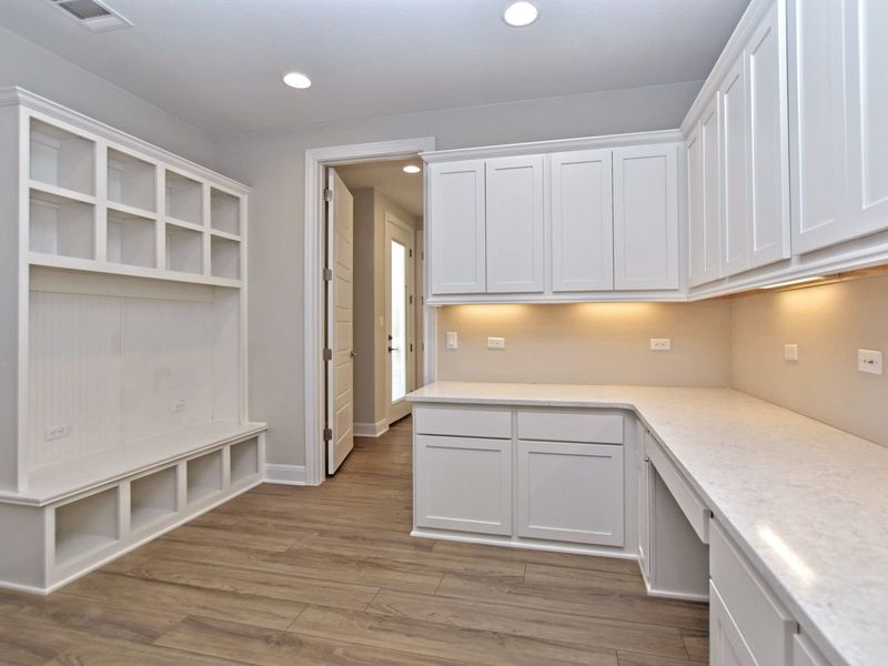 Representative furnished interior of a home built from the Avalon by Giddens Homes in Scofield Farms Estates, Georgetown (Image 105).