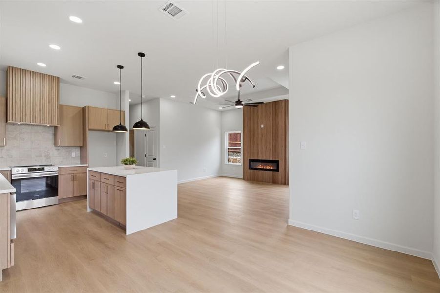 Furnished interior view inside a new home in , Granbury (Image 10).