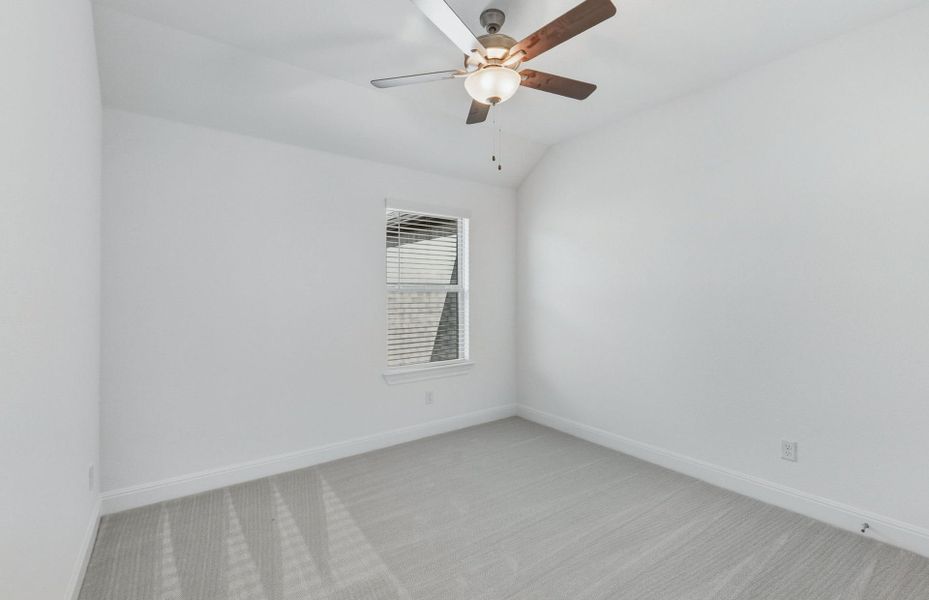 Spacious, unfurnished interior of a new home in Saddleback at Santa Rita Ranch, Liberty Hill (Image 32).