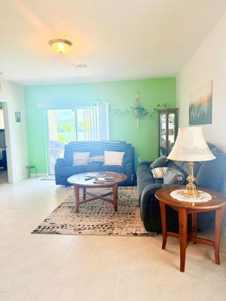 Furnished interior view inside a new home in , Winter Haven (Image 10).