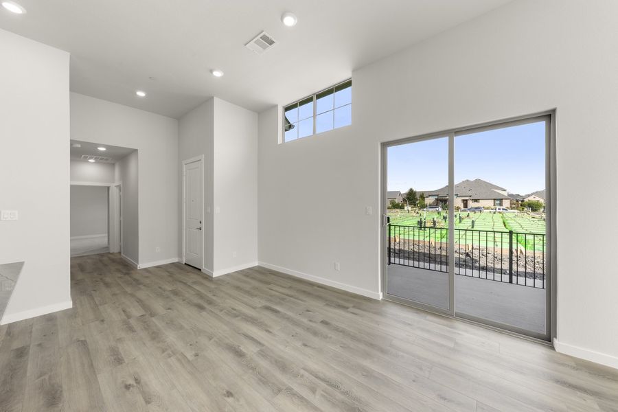 Spacious, unfurnished interior of a new home in Woodbridge Villas, Wylie (Image 15). Spacious, unfurnished interior of a new home in Woodbridge Villas, Wylie (Image 15).