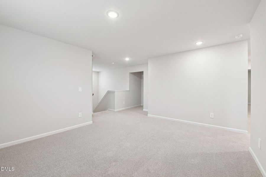 23-web-or-mls-Raleigh - Oak Manor - 121