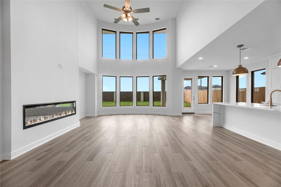 Representative image. Features, specifications, selections and colors may vary.