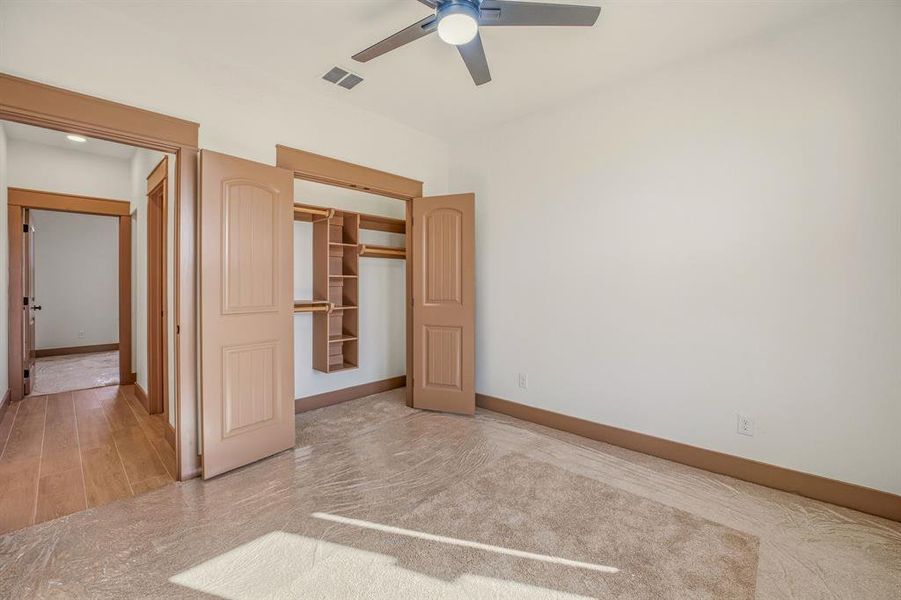 Spacious, unfurnished interior of a new home in , Nemo (Image 21).