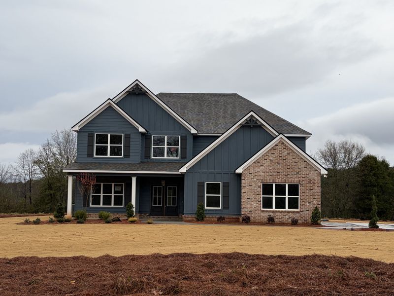 Image 8 of a home in Blackwelder Bluff.