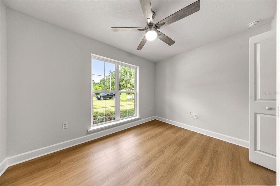 Spacious, unfurnished interior of a new home in , Ocala (Image 15).
