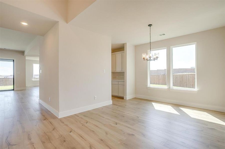 Spacious, unfurnished interior of a new home in Sweetgrass, Haslet (Image 22).