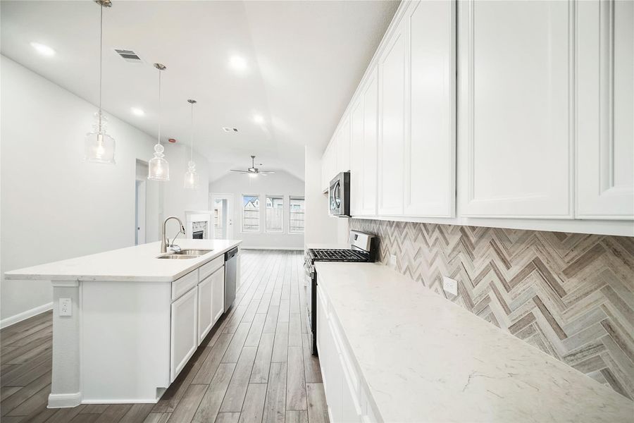 Image 31 of a home in Arabella on the Prairie: Premier Collection. Image 31 of a home in Arabella on the Prairie: Premier Collection.