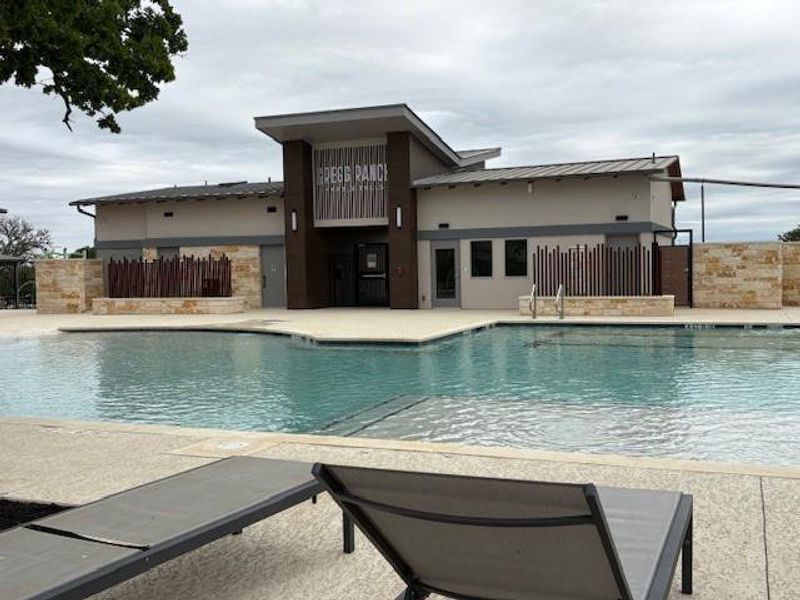 Community amenities in Gregg Ranch, Marble Falls (Image 14).