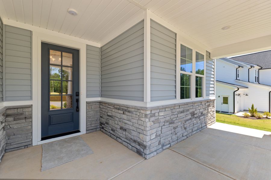 Representative exterior details of a home built from the The Whitley by RobuckHomes in Baylee Ridge, Selma (Image 70).