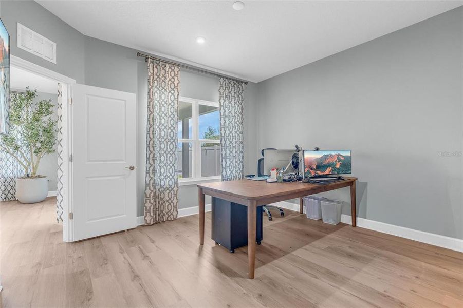 Furnished interior view inside a new home in Bella Terra, Clermont (Image 15).