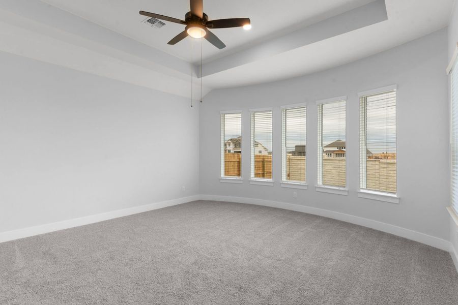 Spacious, unfurnished interior of a new home in Broken Oak, Georgetown (Image 24).