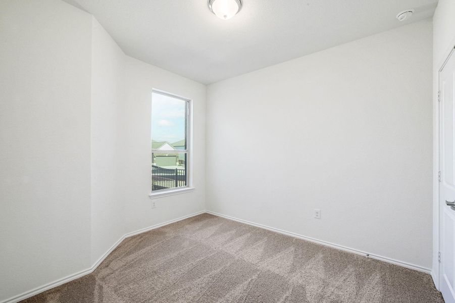 Spacious, unfurnished interior of a new home in Creekside at Estancia, Austin (Image 22).