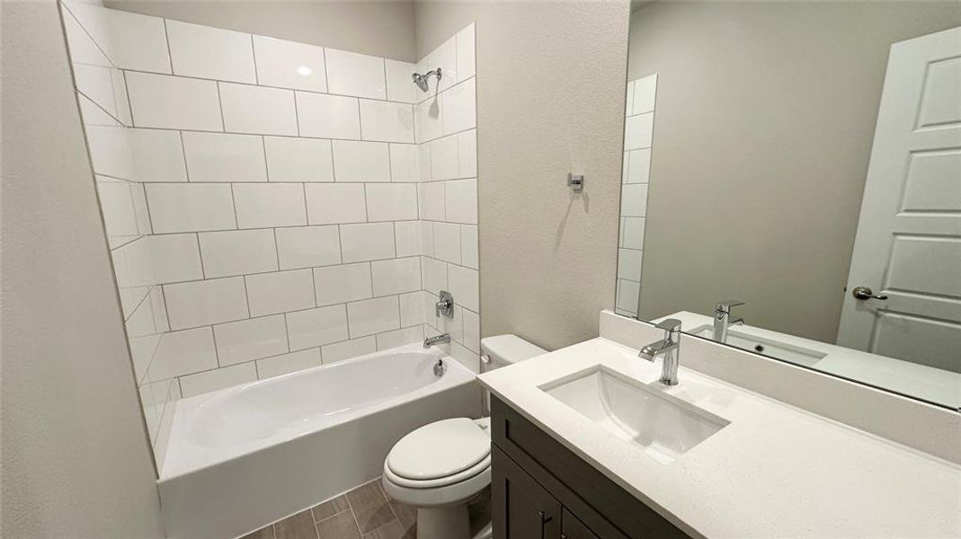 Furnished interior view inside a new home in Rock Creek Ranch, Fort Worth (Image 5).