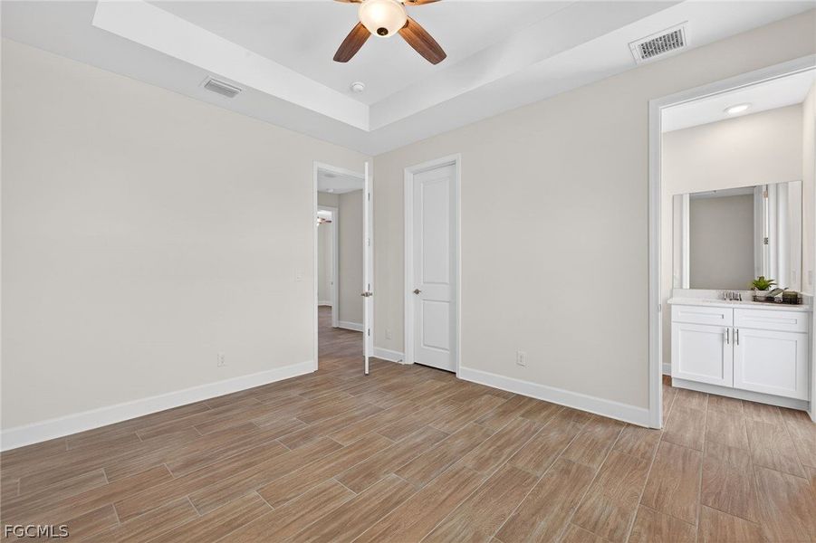 Spacious, unfurnished interior of a new home in Cape Coral, Cape Coral (Image 23). Spacious, unfurnished interior of a new home in Cape Coral, Cape Coral (Image 23).