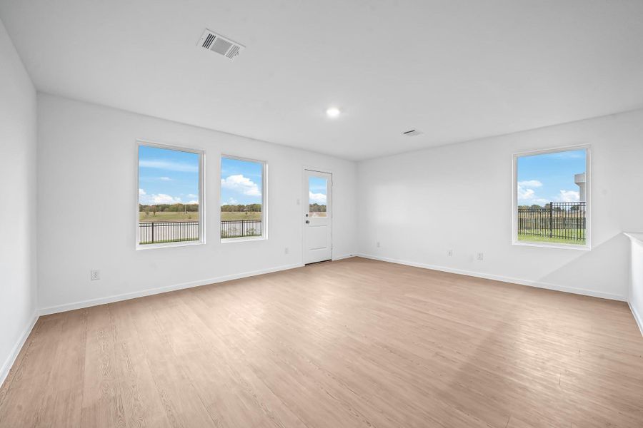 Spacious, unfurnished interior of a new home in Sunterra, Katy (Image 23). Spacious, unfurnished interior of a new home in Sunterra, Katy (Image 23).