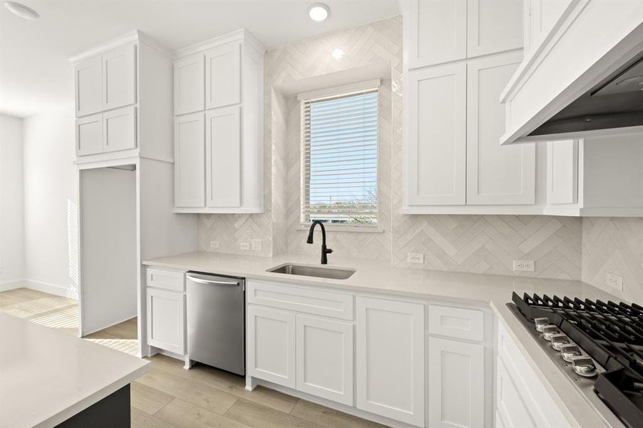 2100 Rockhopper-Kitchen-5 2100 Rockhopper-Kitchen-5