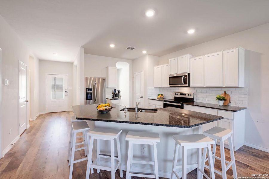 Furnished interior view inside a new home in Laurel Vistas, San Antonio (Image 14). Furnished interior view inside a new home in Laurel Vistas, San Antonio (Image 14).