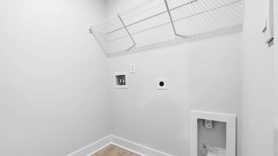 Spacious, unfurnished interior of a new home in Hidden Hills, Spartanburg (Image 32).