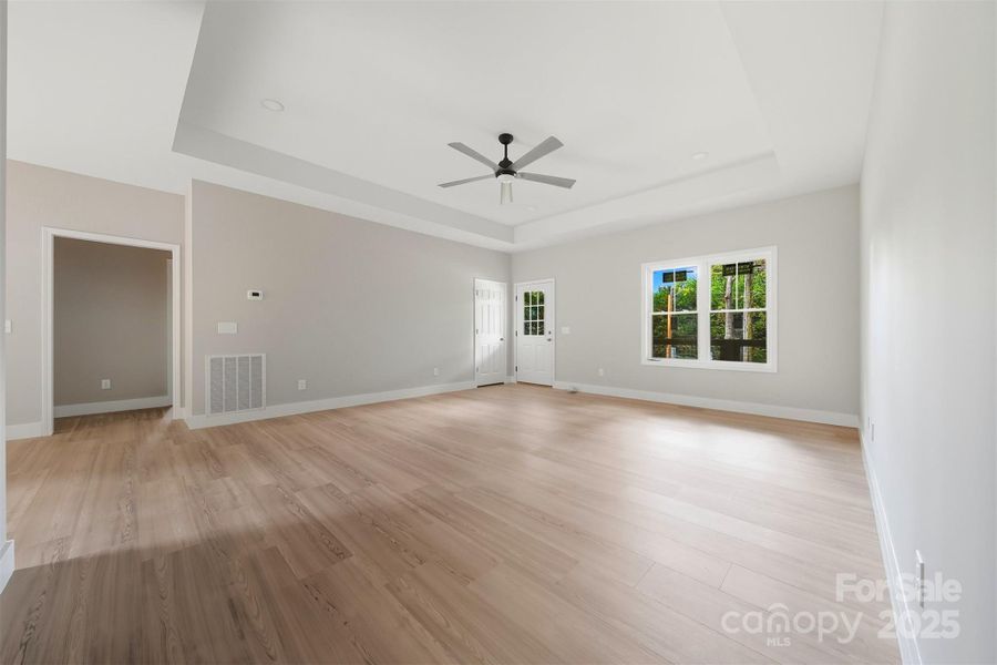 Spacious, unfurnished interior of a new home in , Taylorsville (Image 21).