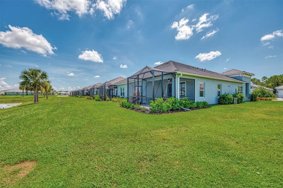 Exterior details and patio area of a home in , Sarasota (Image 1).