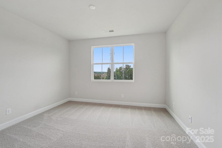 Secondary bedroom Secondary bedroom