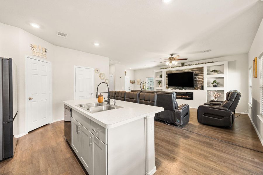 Furnished interior view inside a new home in Magnolia Springs, Montgomery (Image 13). Furnished interior view inside a new home in Magnolia Springs, Montgomery (Image 13).
