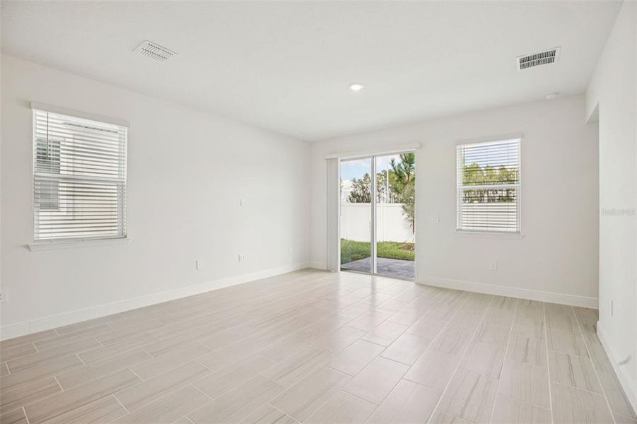 Spacious, unfurnished interior of a new home in Cyrene at Minneola - Villas, Minneola (Image 25).
