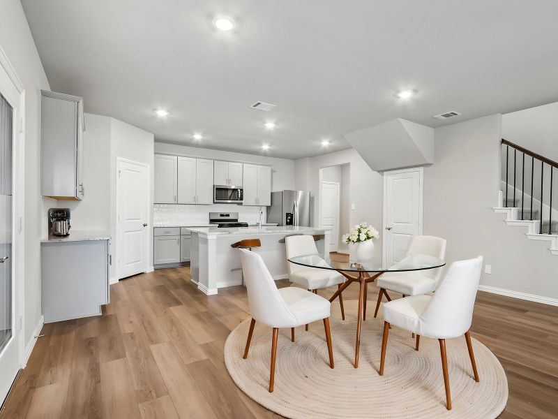 Furnished interior view inside a new home in Oak Ridge Park, Corinth (Image 6).