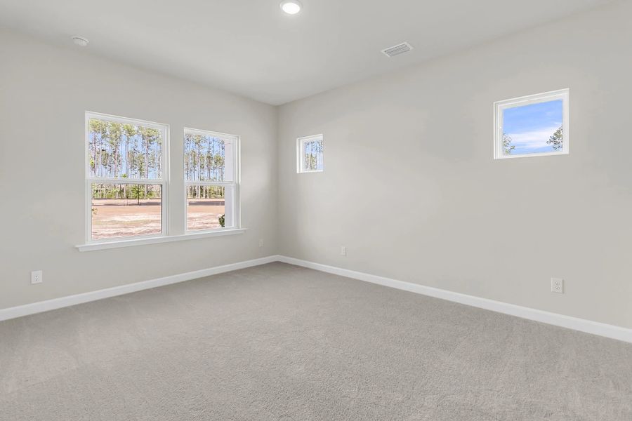 Spacious, unfurnished interior of a new home in Hammock Walk at Nexton, Summerville (Image 13).